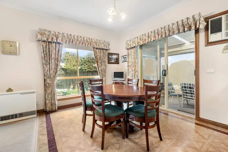 Seventh view of Homely house listing, 8 Garden Court, Lake Gardens VIC 3355