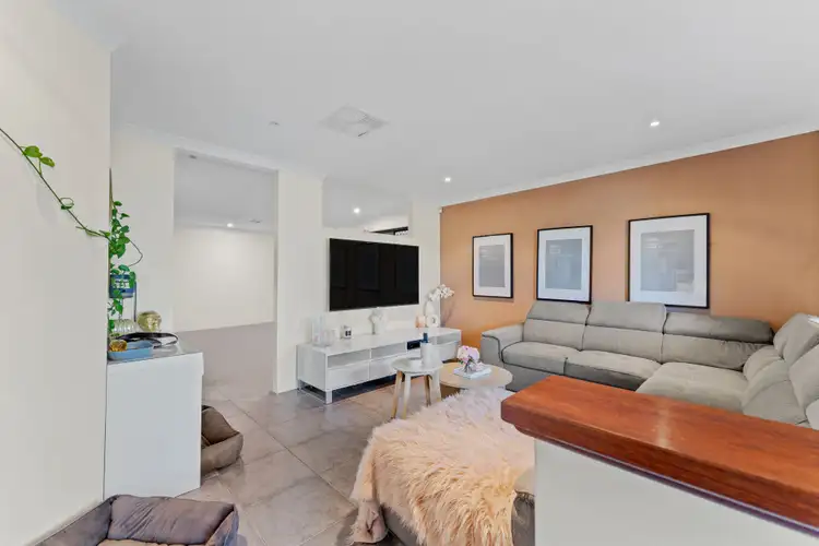 Third view of Homely house listing, 5 Brookeby Heights, Leda WA 6170