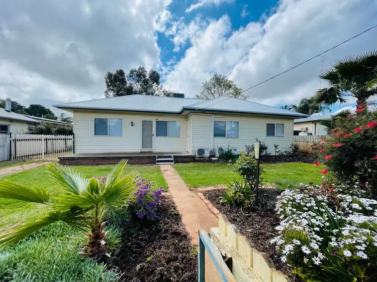 15 Miller Street, Condobolin NSW 2877