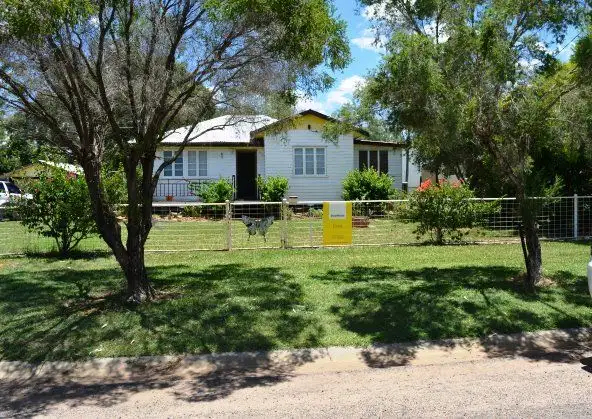 7 Thistle Street, Blackall QLD 4472