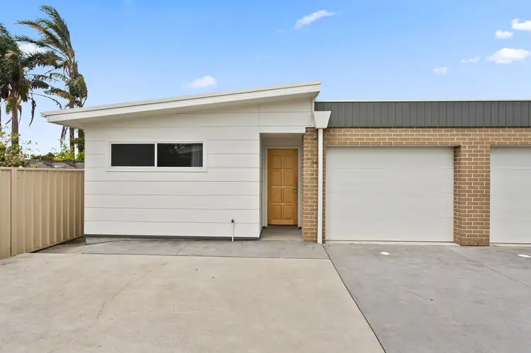 Main view of Homely villa listing, 2/5 Harvey Street, Warilla NSW 2528