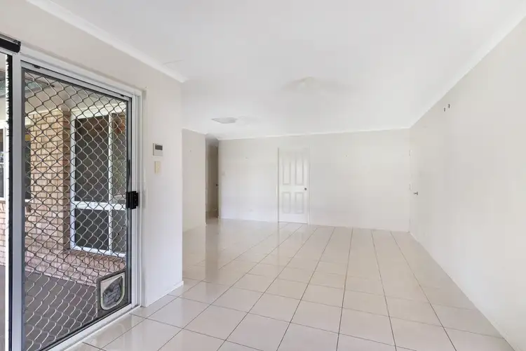 Seventh view of Homely house listing, 5 Wren Court, Emerald QLD 4720