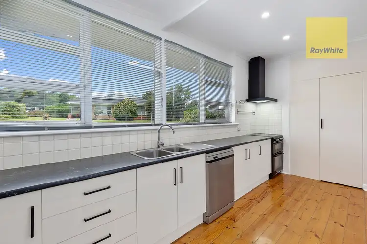 4 Warunda Avenue