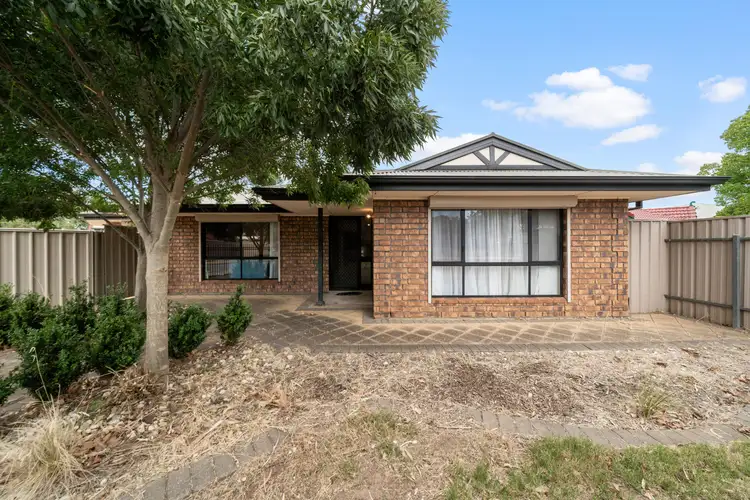 8 Earle Court, Pooraka SA 5095