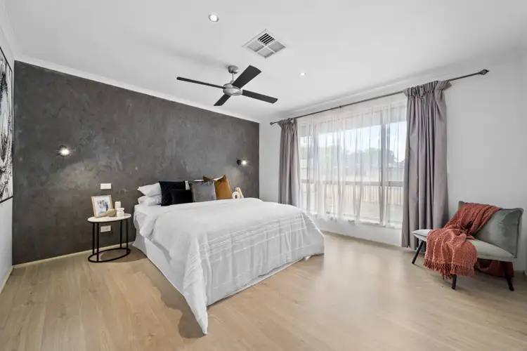 Sixth view of Homely house listing, 8 Earle Court, Pooraka SA 5095