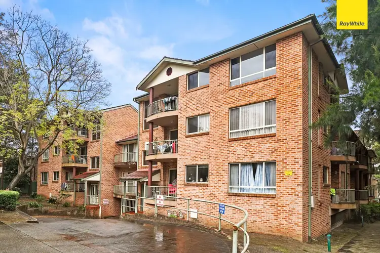 15/221-223 Dunmore Street, Pendle Hill NSW 2145