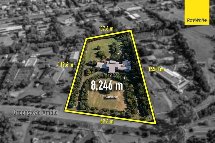 6 Greenstead Amble, Kurunjang VIC 3337