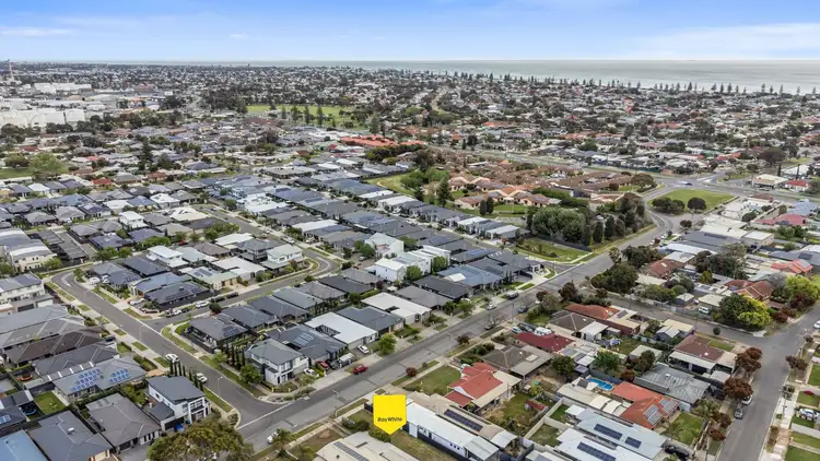 151B Strathfield Terrace, Taperoo SA 5017