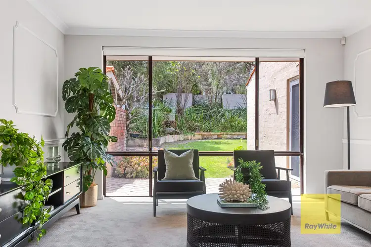 10 Columba Place, Peppermint Grove WA 6011