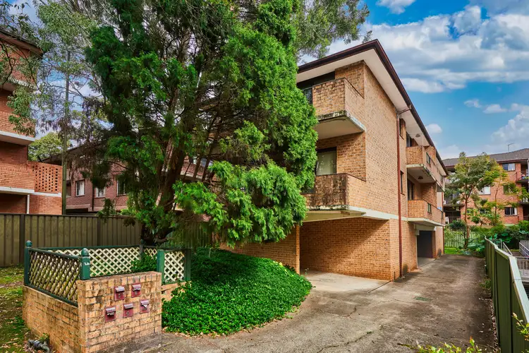 2 Alfred Street, Westmead NSW 2145