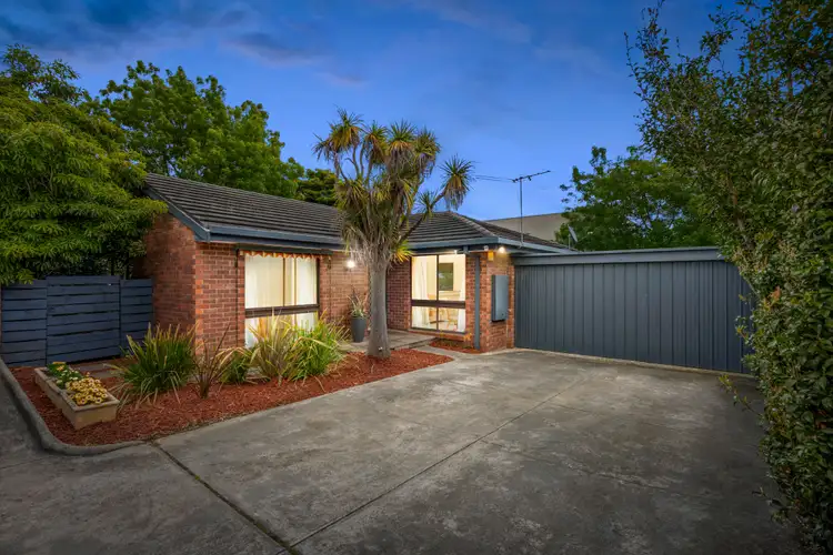 2/5 Mccomb Boulevard, Frankston South VIC 3199