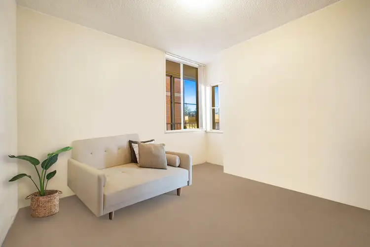 Sixth view of Homely apartment listing, 11/4 Elizabeth Avenue, Broadbeach QLD 4218