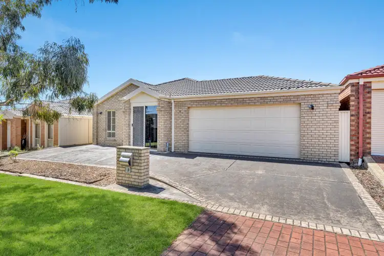 Main view of Homely house listing, 5 Webster Court, Carrum Downs VIC 3201