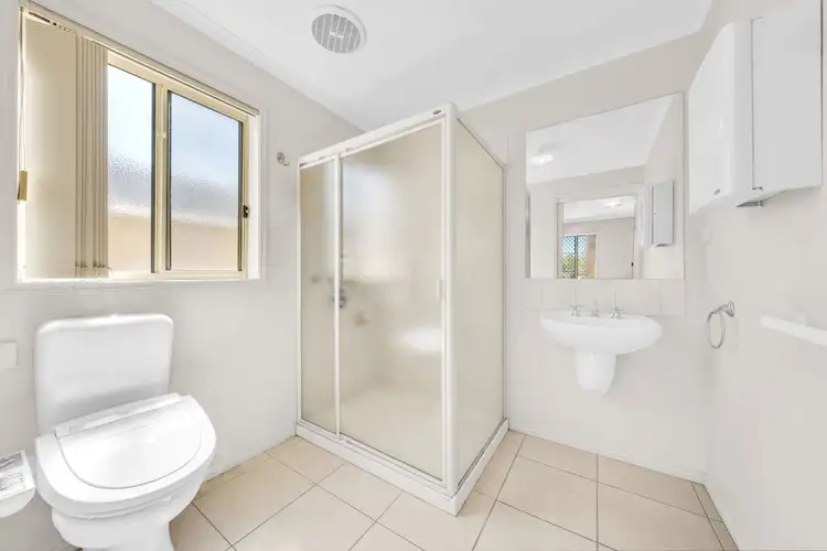 Fourth view of Homely house listing, 5 Webster Court, Carrum Downs VIC 3201