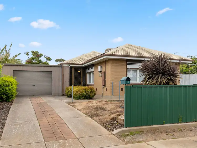 17 Helen Street, Christie Downs SA 5164