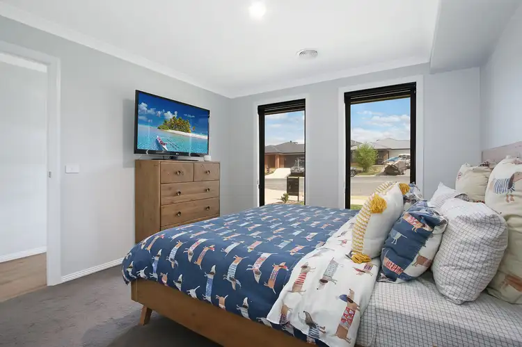 Second view of Homely house listing, 6 Brunswick Court, West Wodonga VIC 3690