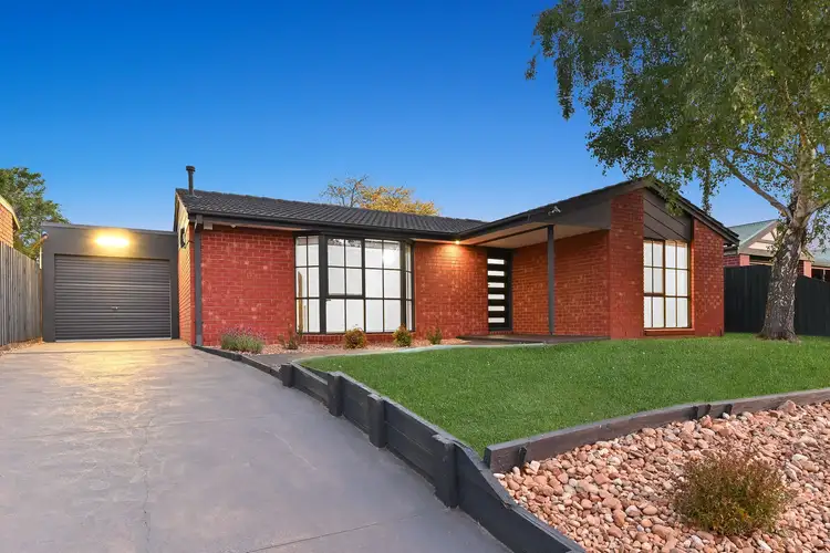 65 St Boswells Avenue, Berwick VIC 3806