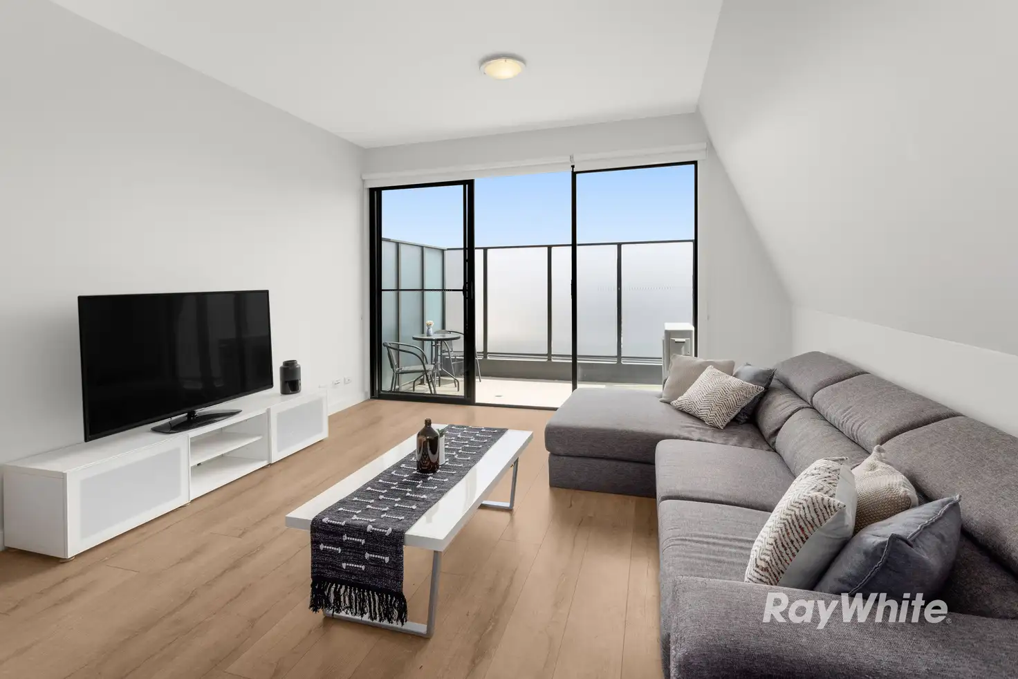 Main view of Homely apartment listing, 12/2 Belsize Avenue, Carnegie VIC 3163