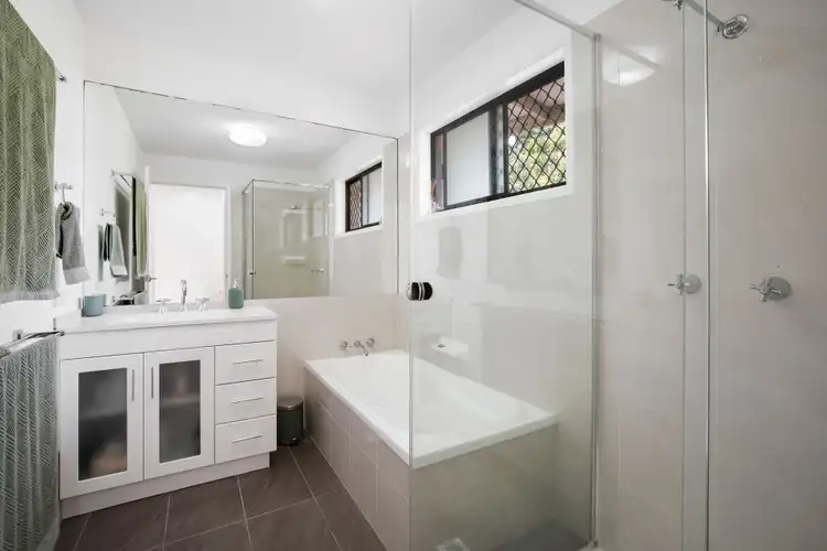 Sixth view of Homely house listing, 3 Mercator Court, Carrara QLD 4211