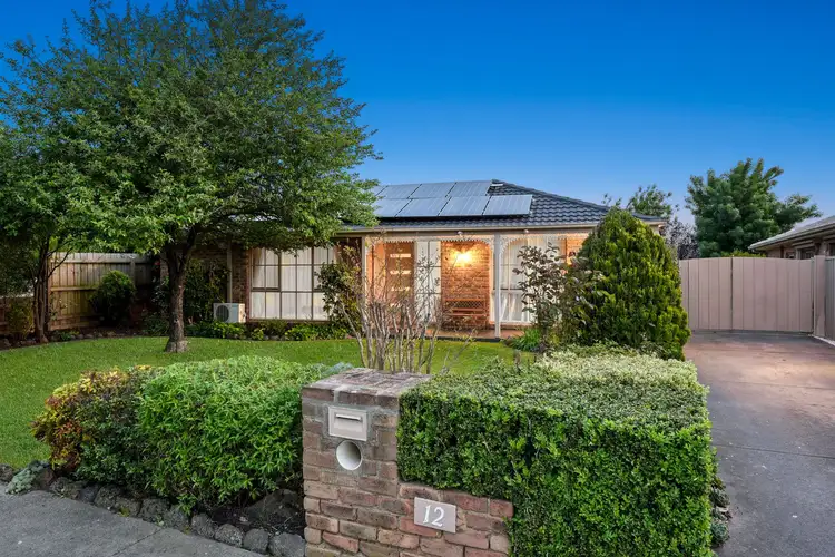 12 Hollydale Close, Berwick VIC 3806
