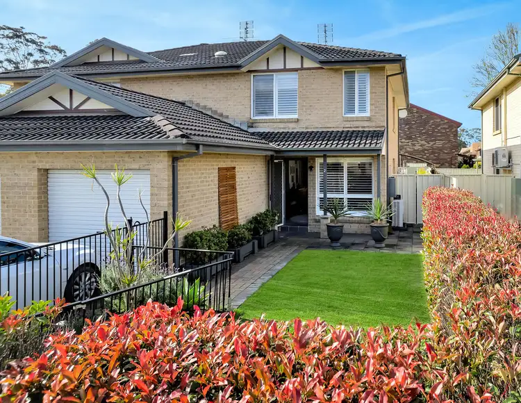 Main view of Homely townhouse listing, 2/20 Kathleen Court, Berkeley Vale NSW 2261