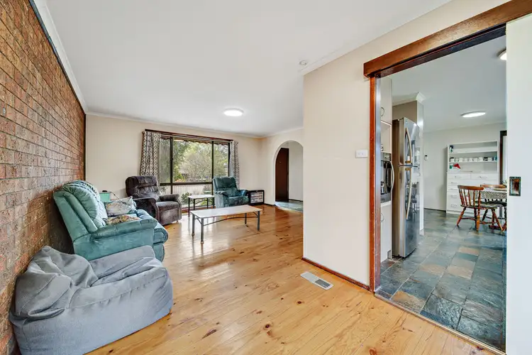 Fifth view of Homely house listing, 10 Farrelly Close, Oxley ACT 2903