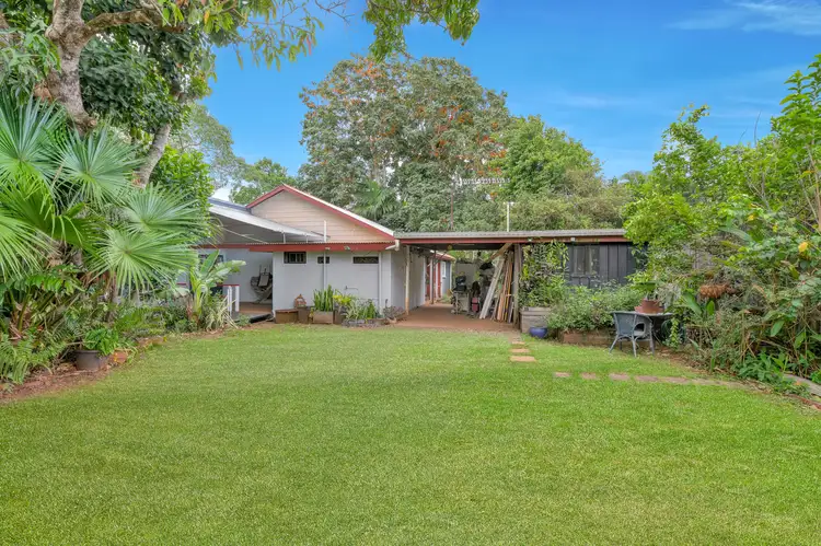 20 Allinga Close, Bentley Park QLD 4869