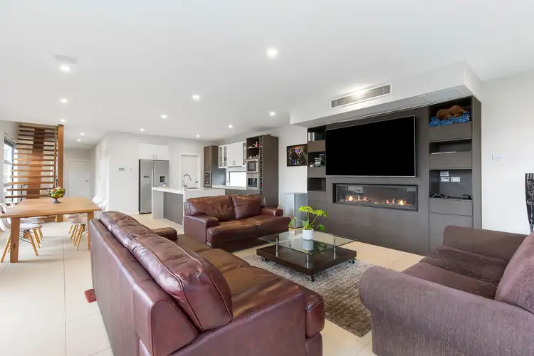 8 Red Hill Terrace, Doncaster East VIC 3109