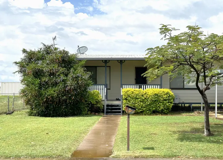 17 Bluebird Court, Longreach QLD 4730