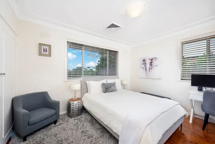 Fifth view of Homely house listing, 19 Kinsdale Close, Killarney Heights NSW 2087
