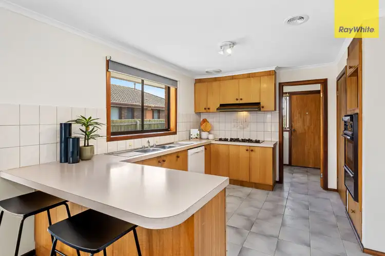 Fifth view of Homely house listing, 12 Penola Close, St Albans VIC 3021