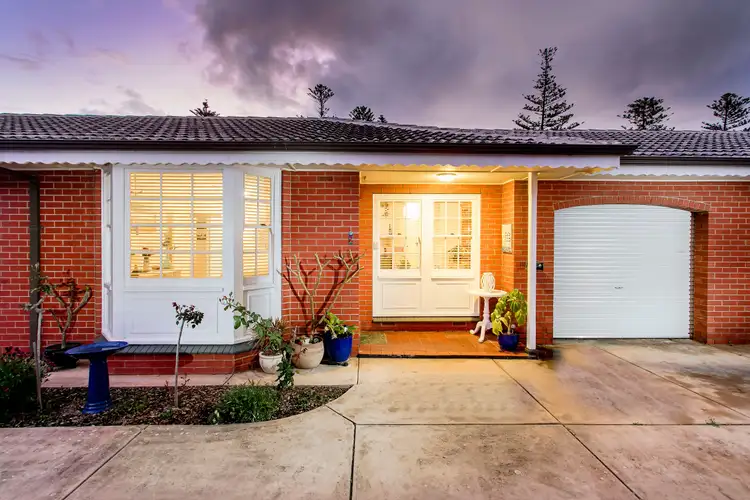 Main view of Homely unit listing, 2/1 Russell Street, Glenelg North SA 5045