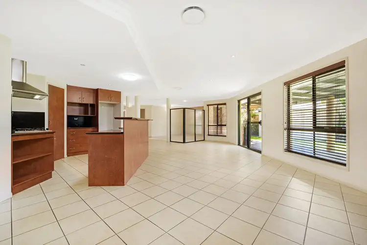 173 J Hickey Avenue, Clinton QLD 4680