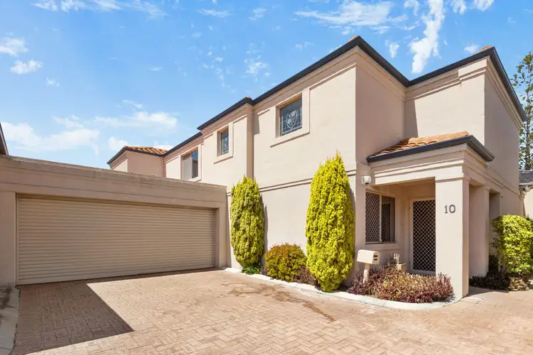 10/160 West Coast Drive, Sorrento WA 6020