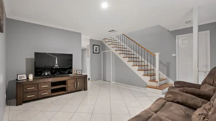 Second view of Homely house listing, 16 Falcon Crescent, Claremont Meadows NSW 2747