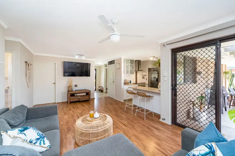 Fifth view of Homely house listing, 2 Abalone Crescent, Waikiki WA 6169