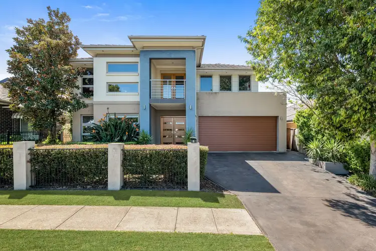 8 Franzman Avenue, Elderslie NSW 2570