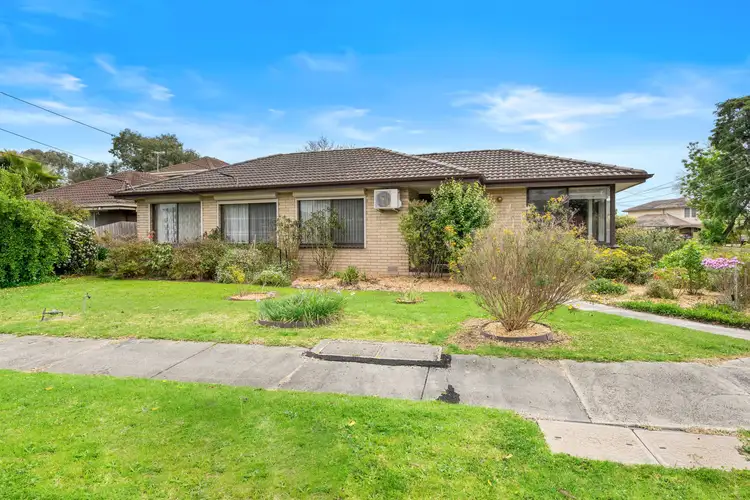 15 Sandhurst Crescent, Bundoora VIC 3083