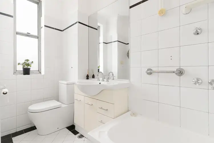 Sixth view of Homely apartment listing, 32/97-99 Macleay Street, Potts Point NSW 2011