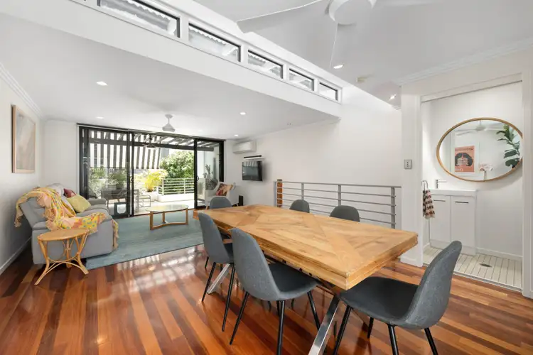 Fifth view of Homely townhouse listing, 2/25 Waverley Street, Annerley QLD 4103