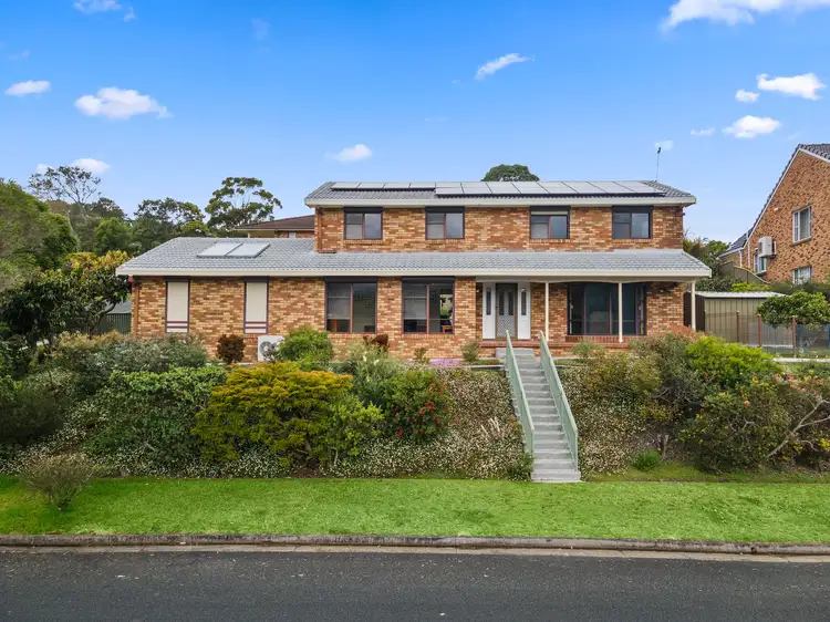 2 Silvertop Parade, Cordeaux Heights NSW 2526