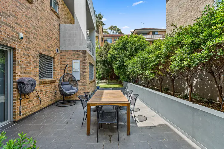 2/51-53 Macquarie Place, Mortdale NSW 2223