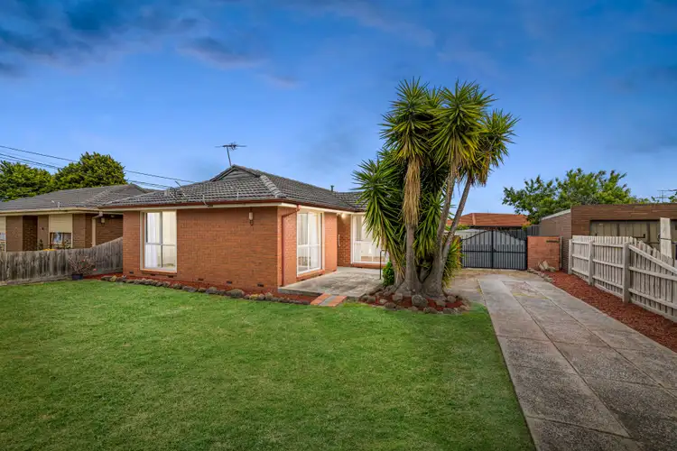 29 Leonard Close, Clarinda VIC 3169
