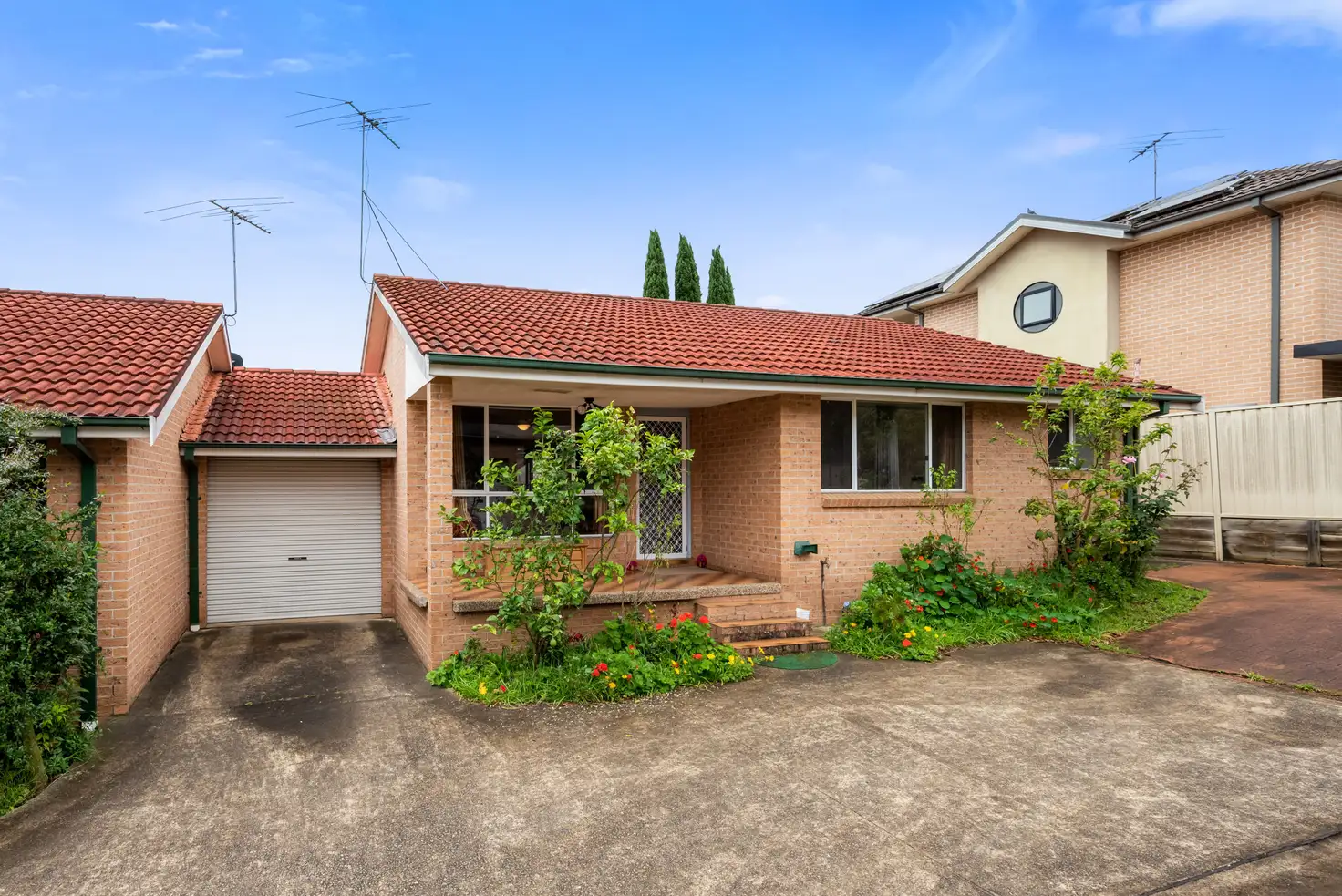 Main view of Homely villa listing, 5/15 Susan Place, Minto NSW 2566
