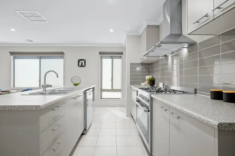 Fourth view of Homely house listing, 22 Crescendo Boulevard, Wollert VIC 3750