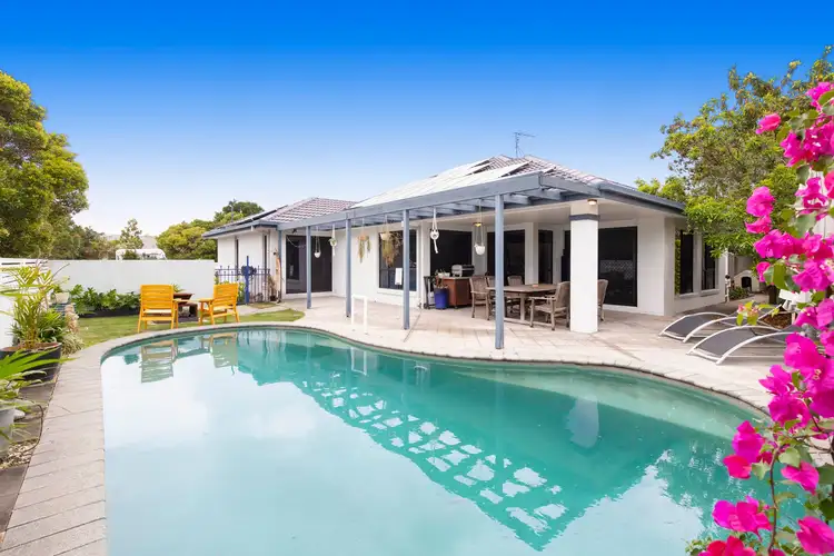 20 Kalowendha Avenue, Pelican Waters QLD 4551
