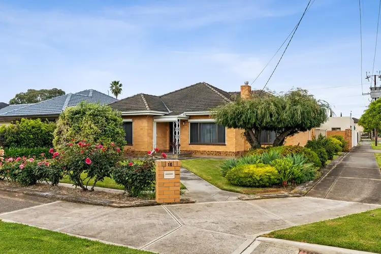 18 David Avenue, Findon SA 5023