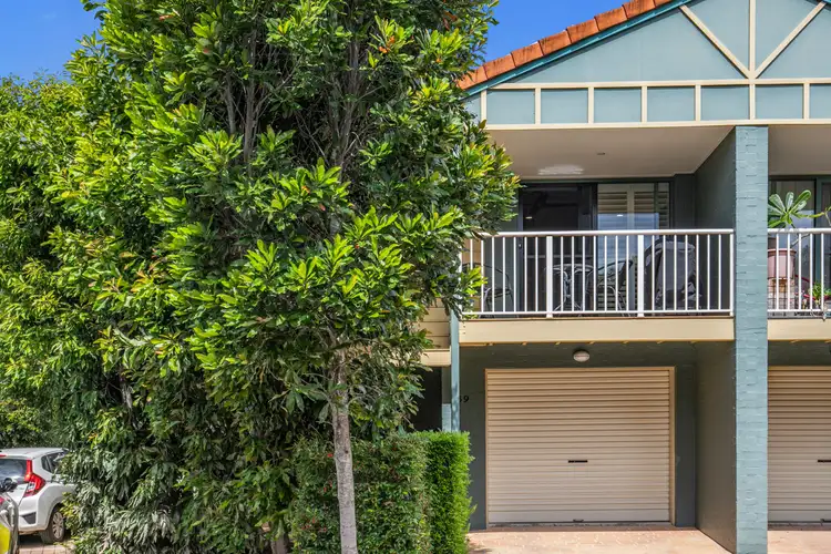 316 Long Street East