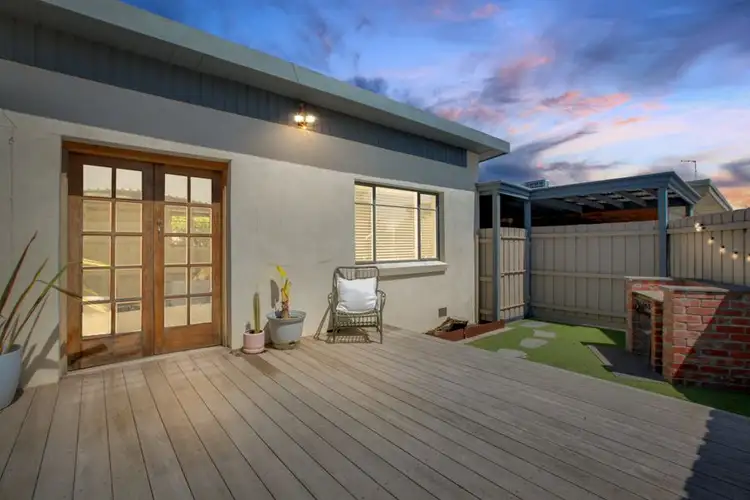 Main view of Homely unit listing, 2/119 Park Crescent, Williamstown VIC 3016