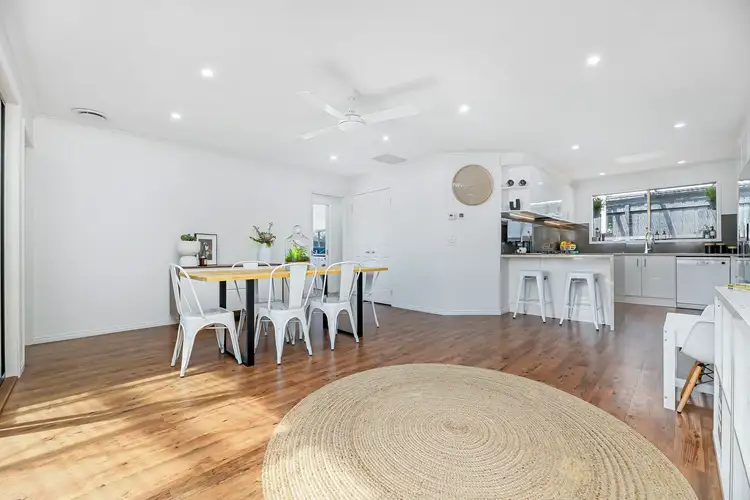 Fifth view of Homely house listing, 7 Bree Court, Berwick VIC 3806